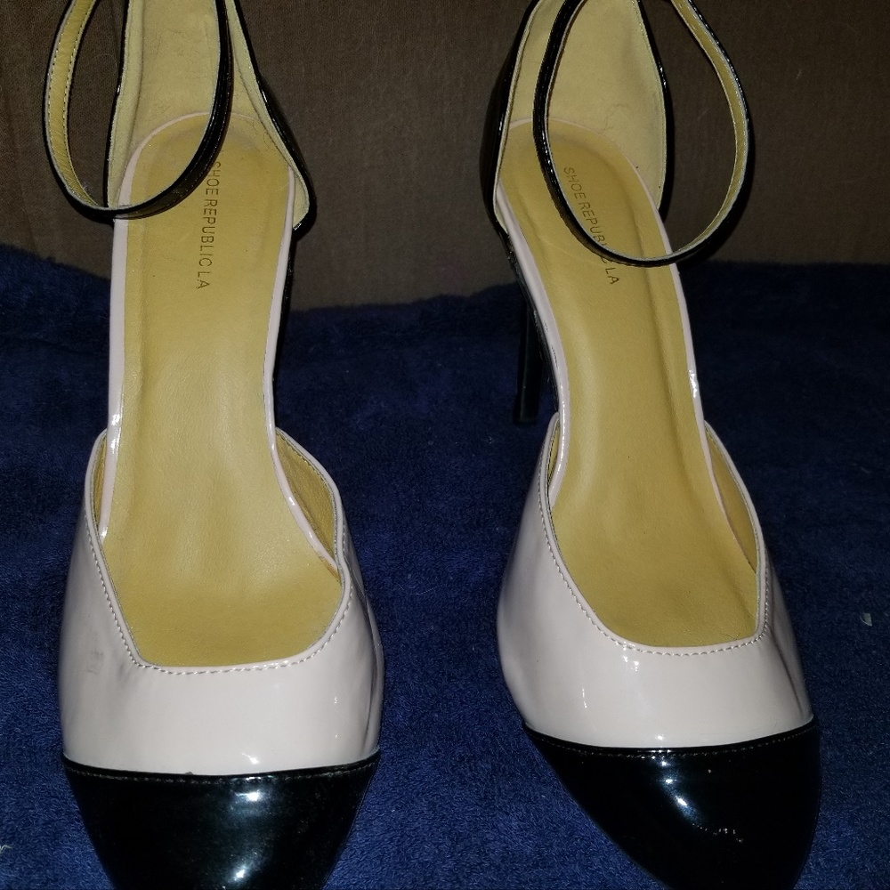 Shoe